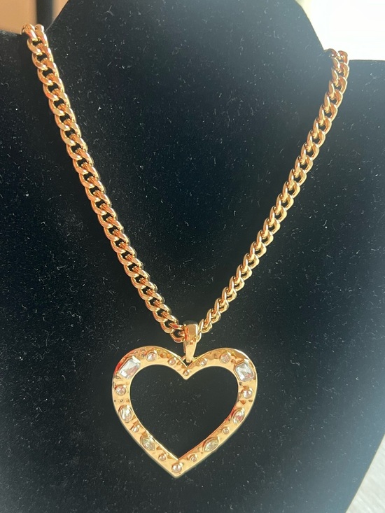 Melrose and Market Jewelry - Melrose and Market Gold Heart Necklace with Multicolor Gems